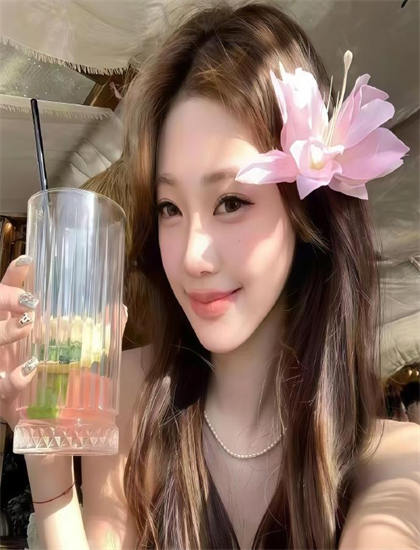 走进《漂亮的妹妹2》教育的知识传递与思想启蒙——提升品味的艺术指导